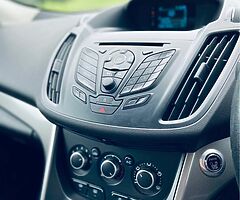 2015 Ford Kuga - Image 10/10