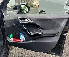 Peugeot 208 1.2 Active 2017