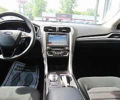 2018 Ford Fusion SE - Image 6/10