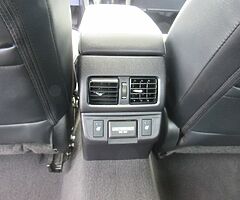 2018 Subaru Legacy Limited - Image 9/10