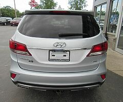 2019 Hyundai Santa Fe XL SE - Image 4/10