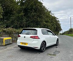 2014 Volkswagen Golf - Image 5/10