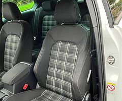 2014 Volkswagen Golf - Image 10/10