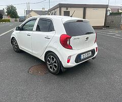 2019 KIA picanto 5 door