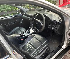 Mercedes C class 2005 automatic - Image 4/7
