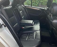 Mercedes C class 2005 automatic - Image 5/7