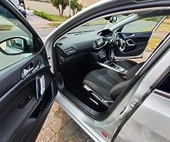 Peugeot 308 2016 1.6 blue hdi with nct and tax - Image 9/10