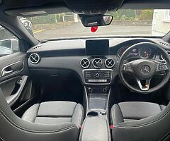Mercedes Benz A180 DSG LOW MILES - Image 5/10