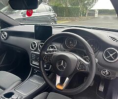 Mercedes Benz A180 DSG LOW MILES - Image 9/10