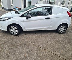 2010 ford fiesta van - Image 3/7