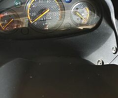 Suzuki scooter 125 - Image 5/5