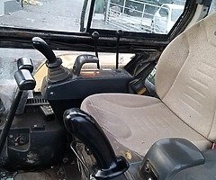Cat 302.5 mini digger - Image 8/10
