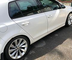 Volkswagen golf 1.6 TDI￼ - Image 4/10