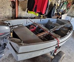 Fishing boat - Image 4/4