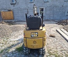 Cat micro digger 2016