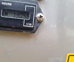 Cat micro digger 2016 - Image 7/8