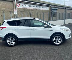 162 WHITE FORD KUGA 2.0TDCI 5DR COMMERCIAL DOE 10/22 FULL HISTORY MAINDEALER