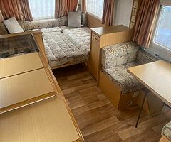 4 / 5 Berth Avondale Tourer Caravan - Image 9/10