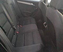 2012 AUDI A4 2.0 DIESEL 6 SPEED MANUAL - Image 6/10