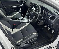 Volvo S60 d3 R-Design - Image 5/10