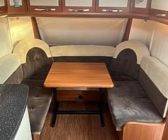 4 Berth Hobby Prestige Fixed Beds Full Awning - Image 4/10