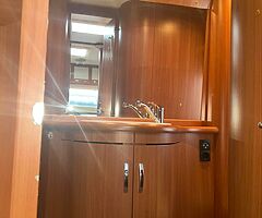 4 Berth Hobby Prestige Fixed Beds Full Awning - Image 6/10