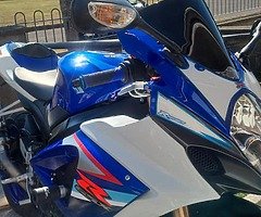 Suzuki gsxr 1000 2007 motorcycle.