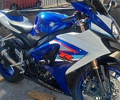 Suzuki gsxr 1000 2007 motorcycle. - Image 8/10