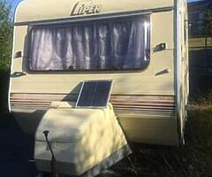 I am selling a caravan with 2 beds - Image 8/8