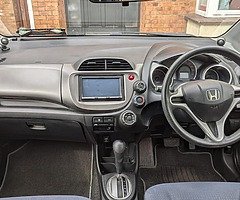 Honda Fit - Image 7/10