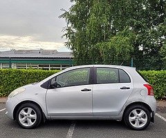 2006 Toyota Yaris 1.0 petrol Low Miles  (99 thousand geniune miles ) - Image 5/10