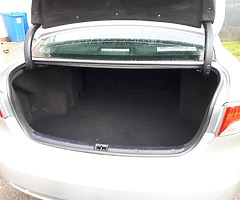 Toyota Avensis 2.0 D4D - Image 4/8