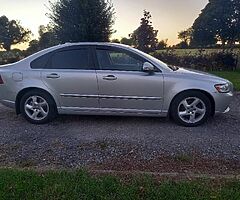 Volvo s40 D2 1.6hdi 6speed - Image 4/8