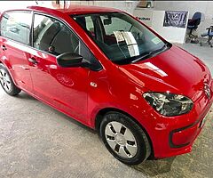 2014 Volkswagen up - Image 4/6