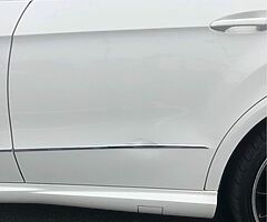 2010 Mercedes-Benz E350 - Image 4/6