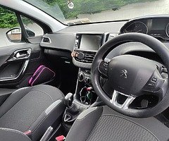 Peugeot 208, 2017, 1.2 Active. Less than 56000km. - Image 7/10