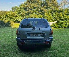 Beautiful Auto 2003 Silver Hyundai Santa Fe NCT. - Image 3/10