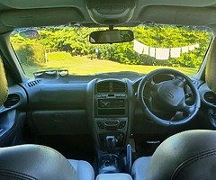 Beautiful Auto 2003 Silver Hyundai Santa Fe NCT. - Image 6/10