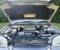 Beautiful Auto 2003 Silver Hyundai Santa Fe NCT. - Image 7/10