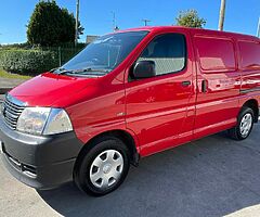 2011 Toyota Hiace 2.5 D-4D 95