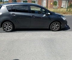 Toyota Verso 2L diesel  7-seater car pm for more details no time waisters pm for price - Image 7/10