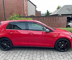 2014 Volkswagen Golf - Image 4/8