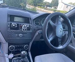 Mercedes c220 - Image 6/10