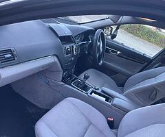 Mercedes c220 - Image 7/10