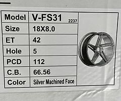 18" Veeman V-FS31 alloys