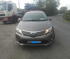 2015 TOYOTA AVENSIS 2.0L Diesel breaking for parts