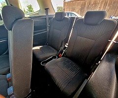 132 Zafira 2.0cdti/7 seater/Low miles - Image 9/10