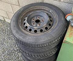 Toyota tyres (Auris,Corolla)