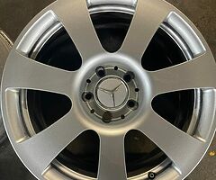 17” genuine Mercedes alloys - Image 4/6