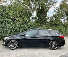 Hyundai i40 2013 estate manual - Image 4/8